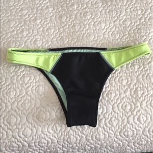 Victoria’s Secret cheeky bottoms